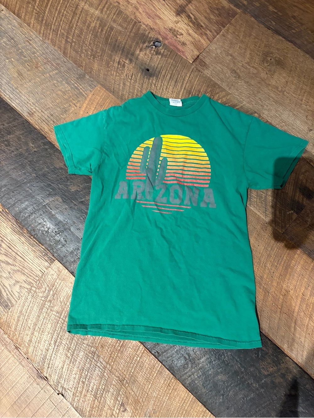 Vintage 90s Arizona Desert Sunset Cactus Graphic Tee